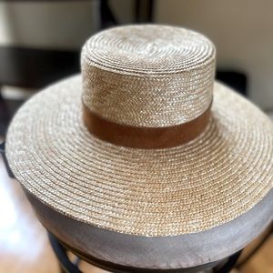 GIGI PIP Capri Boater Short Natural Straw Wide Brim Hat SZ 61